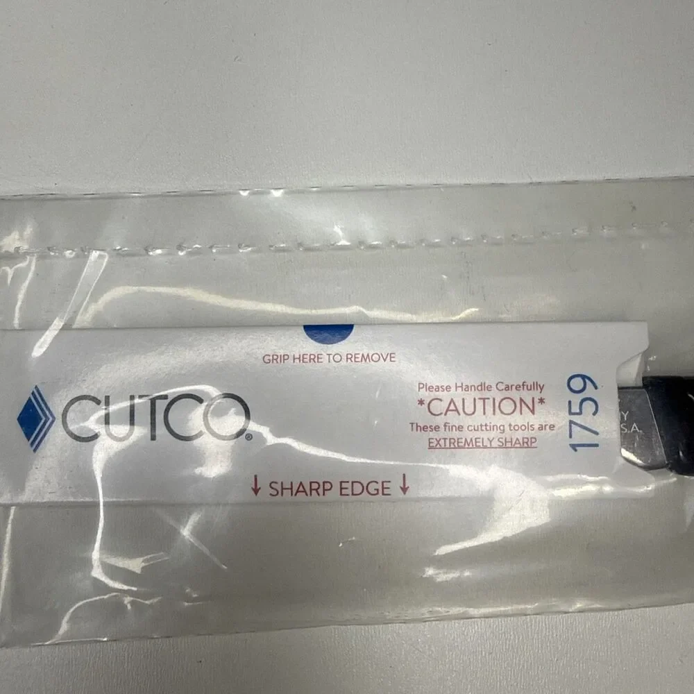 Cutco 1759 Classic Handle Serrated Table Knife Black Handle Sealed Package New
